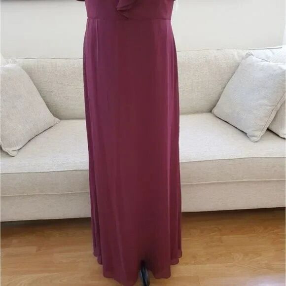 🌹 LEVKOFF 🌹 Flutter Sleeve Chiffon Gown - [Size 12 in Wine] - Picture 4 of 12